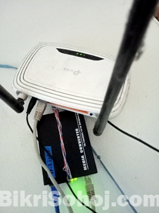 Router with media converter